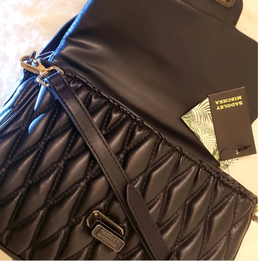 NEW: BADGLEY MISHKA QUILTED CROSSBODY BAG - Picture 2 of 13